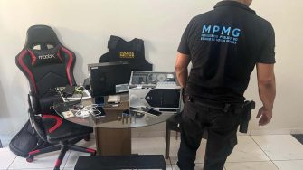 Acusado de ameaçar promotor de justiça e um juiz é preso em Governador Valadares